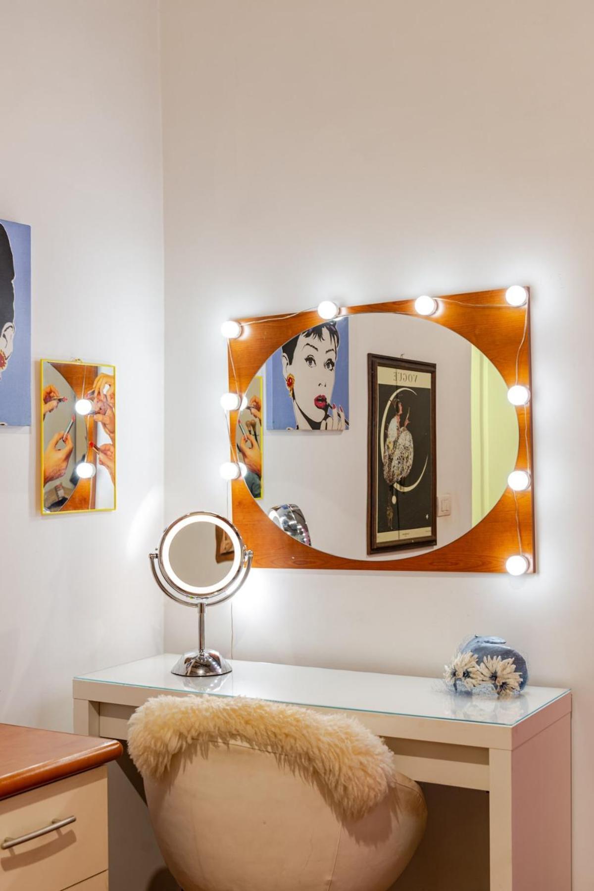 Apartment Artistic Colorful Vatican Museums Rom